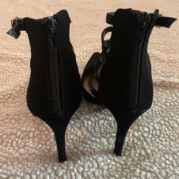 Pointed Stiletto Heels - Picture 9 of 15